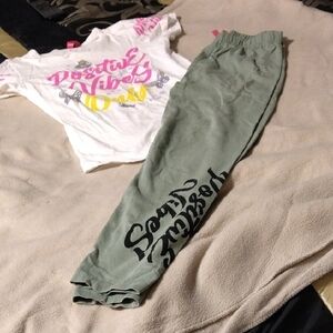 Green Relaxed Fit Joggers with Elastic Waistband